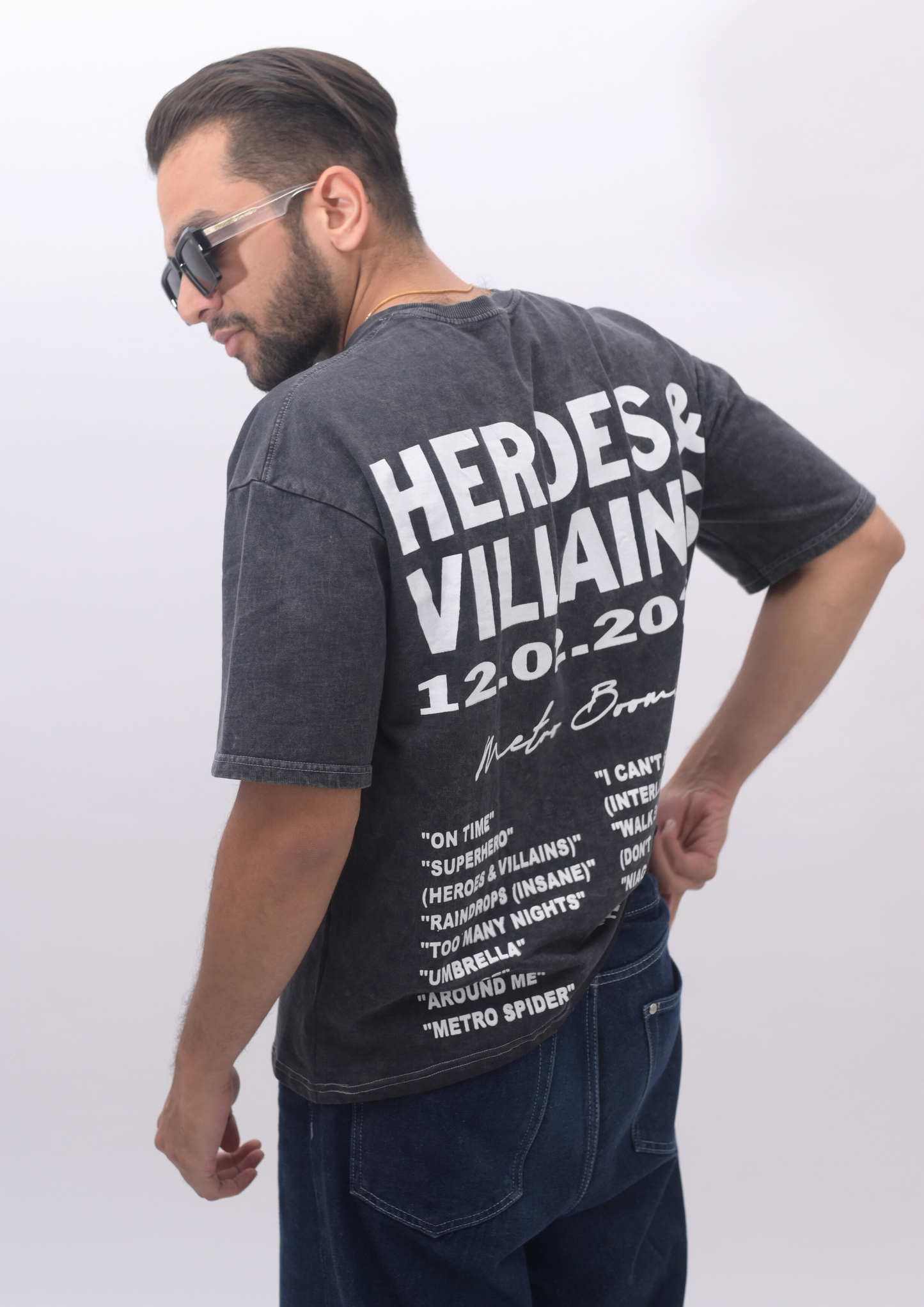 HEROES & VILLAINS